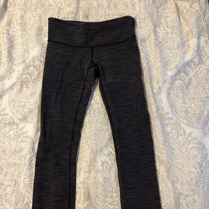 Lululemon capri style leggings